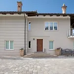 Villa Il Riccio E La Castagna Montaldo Roero
