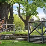 Il Riccio E La Castagna Montaldo Roero