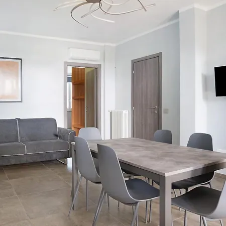 Il Riccio E La Castagna Montaldo Roero